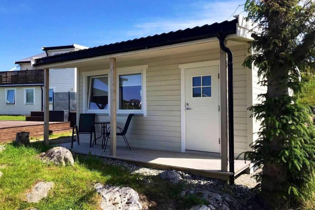 Feriehus med Sjøutsikt Sætra Eksteriør bilde
